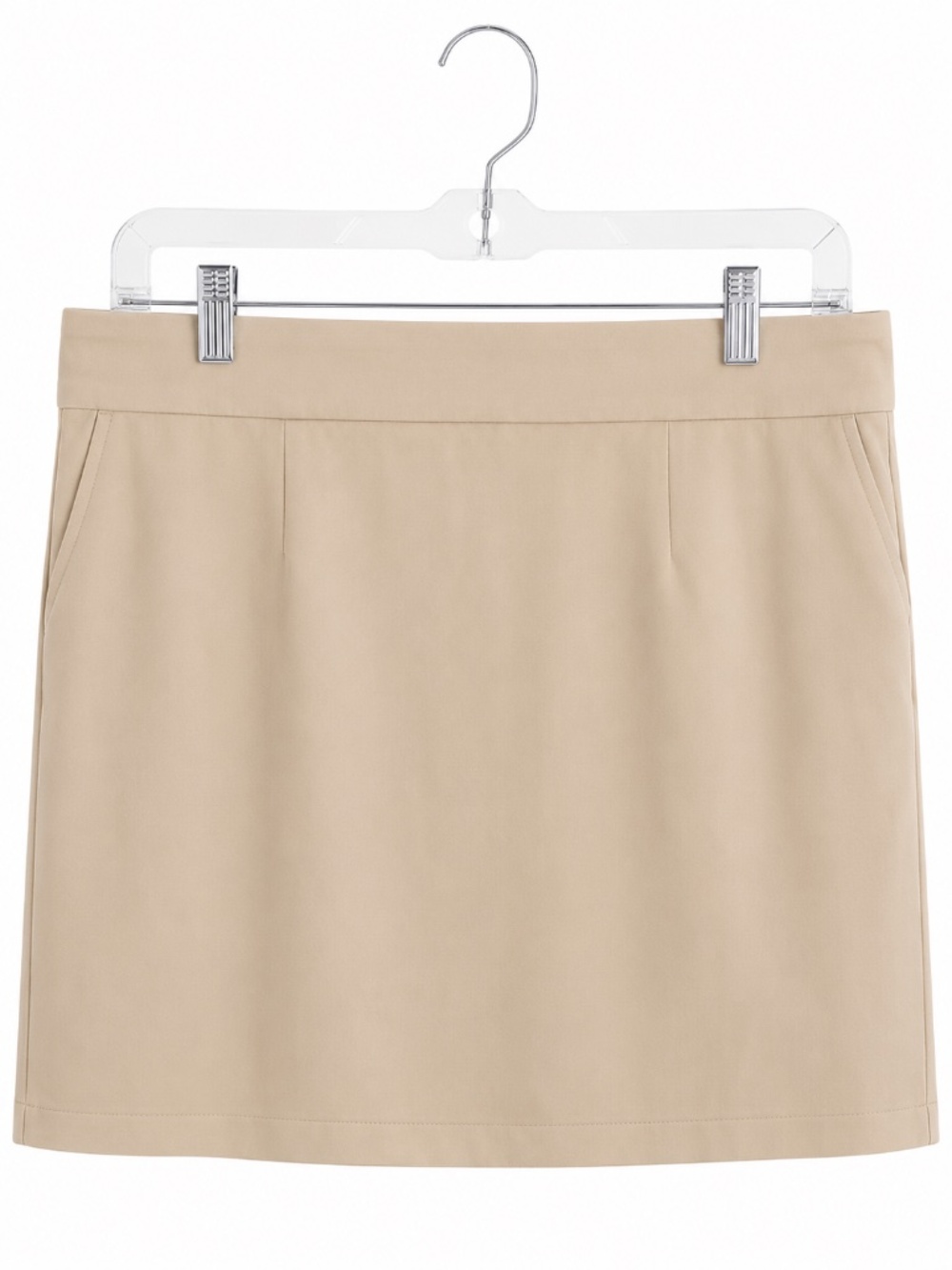 Womens size lg Skort Khaki -Beige NWT Counterparts